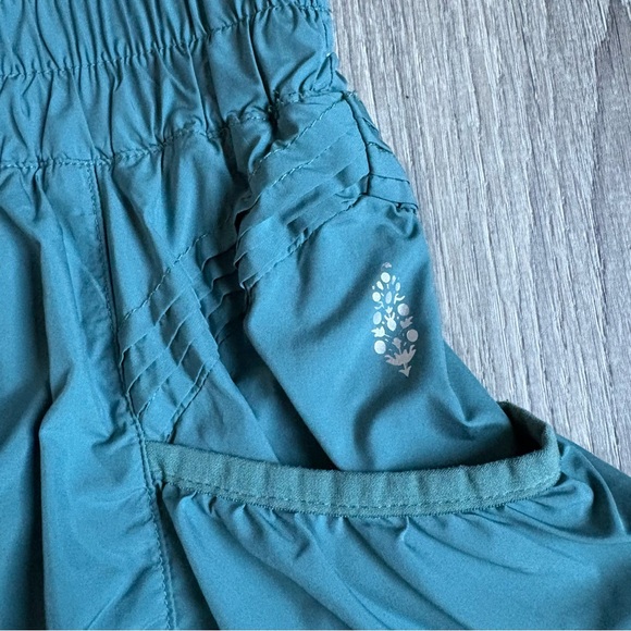 Free People Get Your Flirt On Shorts - Picture 4 of 5